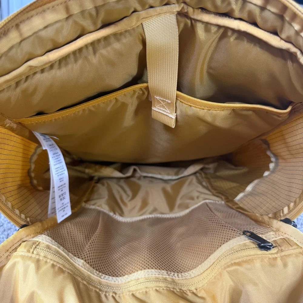 Patagonia Black Hole Pack 25L Yellow Recycled Ripstop Laptop Backpack 49297